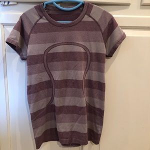 Lululemon shirt size 8